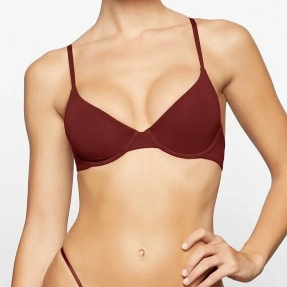 SKIMS Cotton Jersey T-Shirt Underwire Bra Sangria‎ 42B